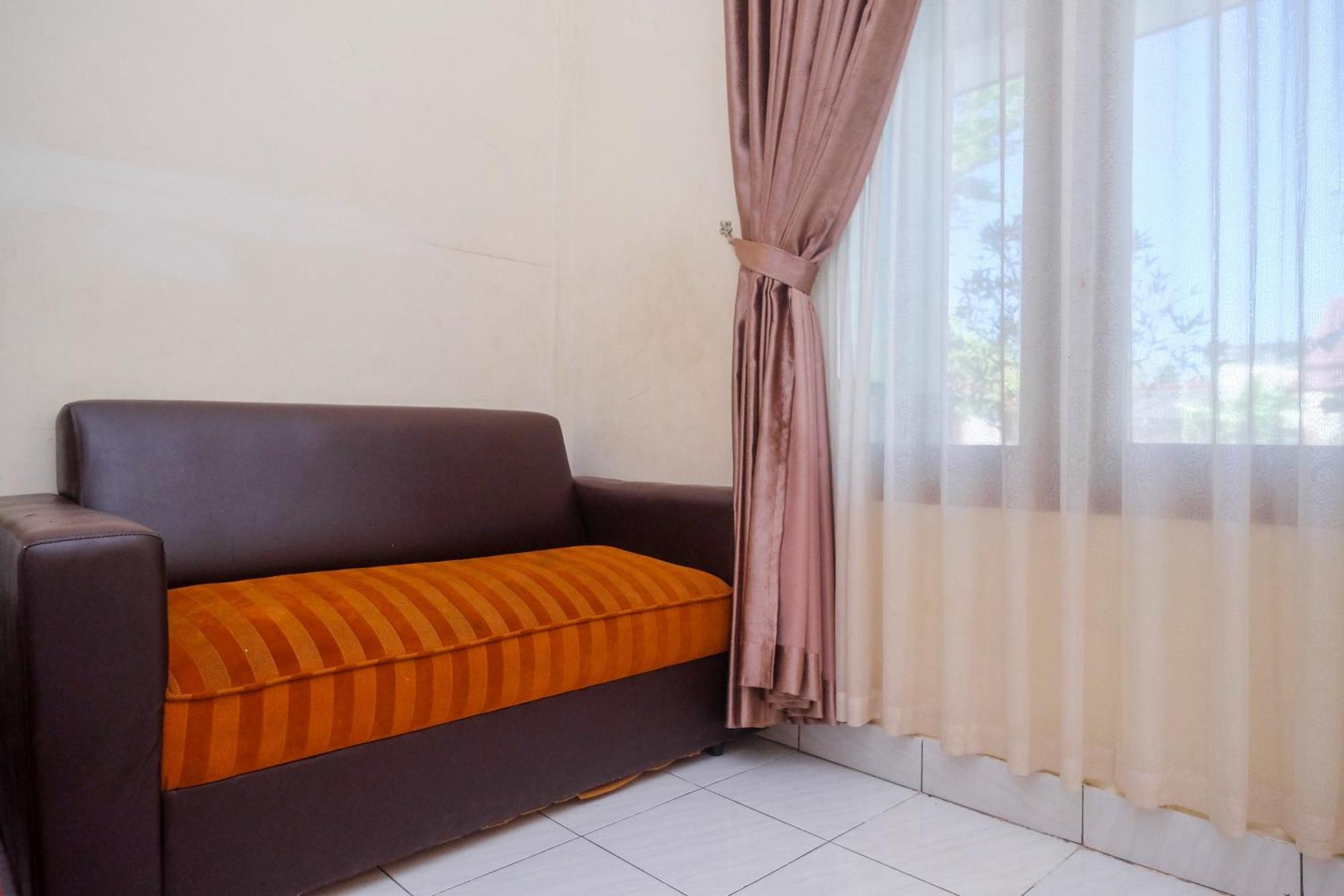 Reddoorz Syariah Near Alun Alun Wonosari Hotel Kültér fotó