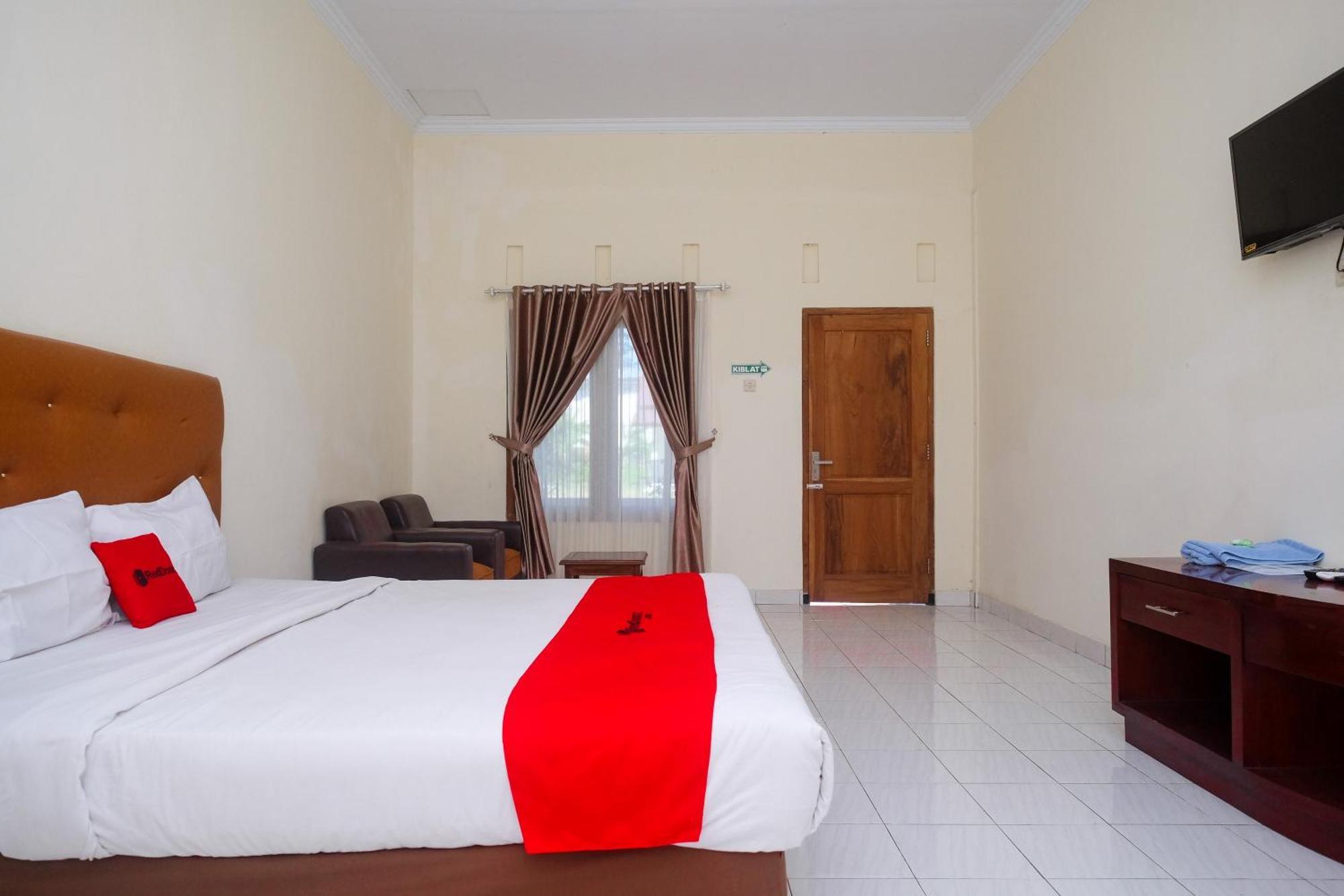 Reddoorz Syariah Near Alun Alun Wonosari Hotel Kültér fotó