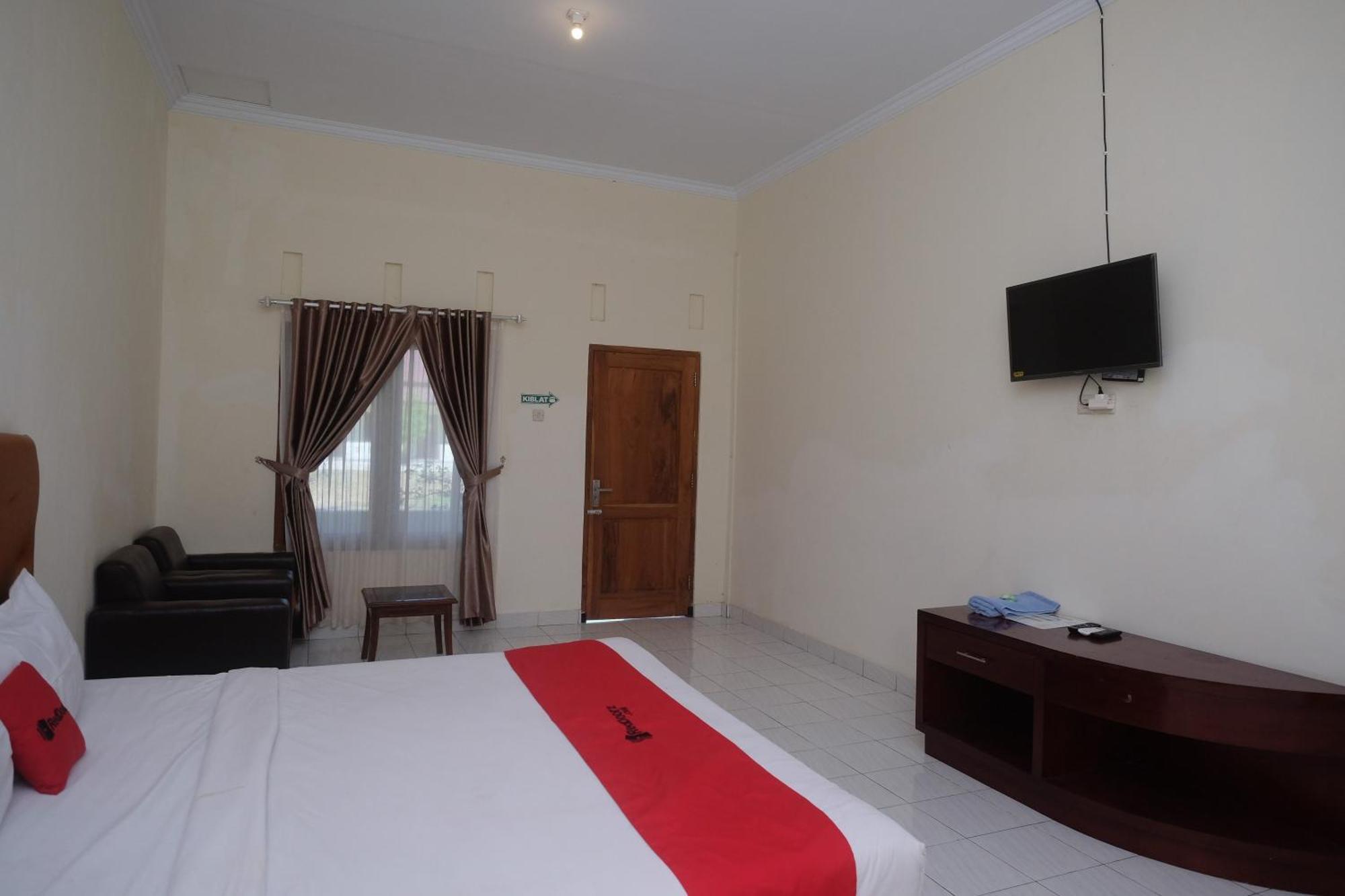 Reddoorz Syariah Near Alun Alun Wonosari Hotel Kültér fotó