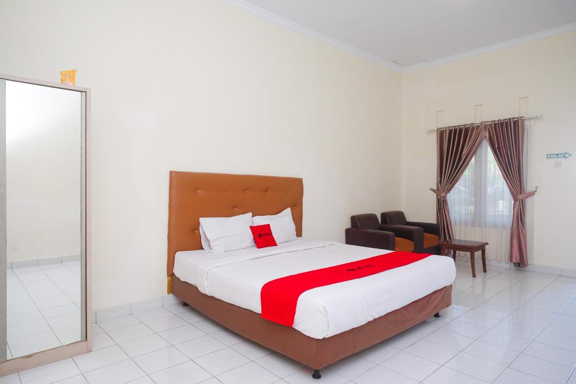 Reddoorz Syariah Near Alun Alun Wonosari Hotel Kültér fotó