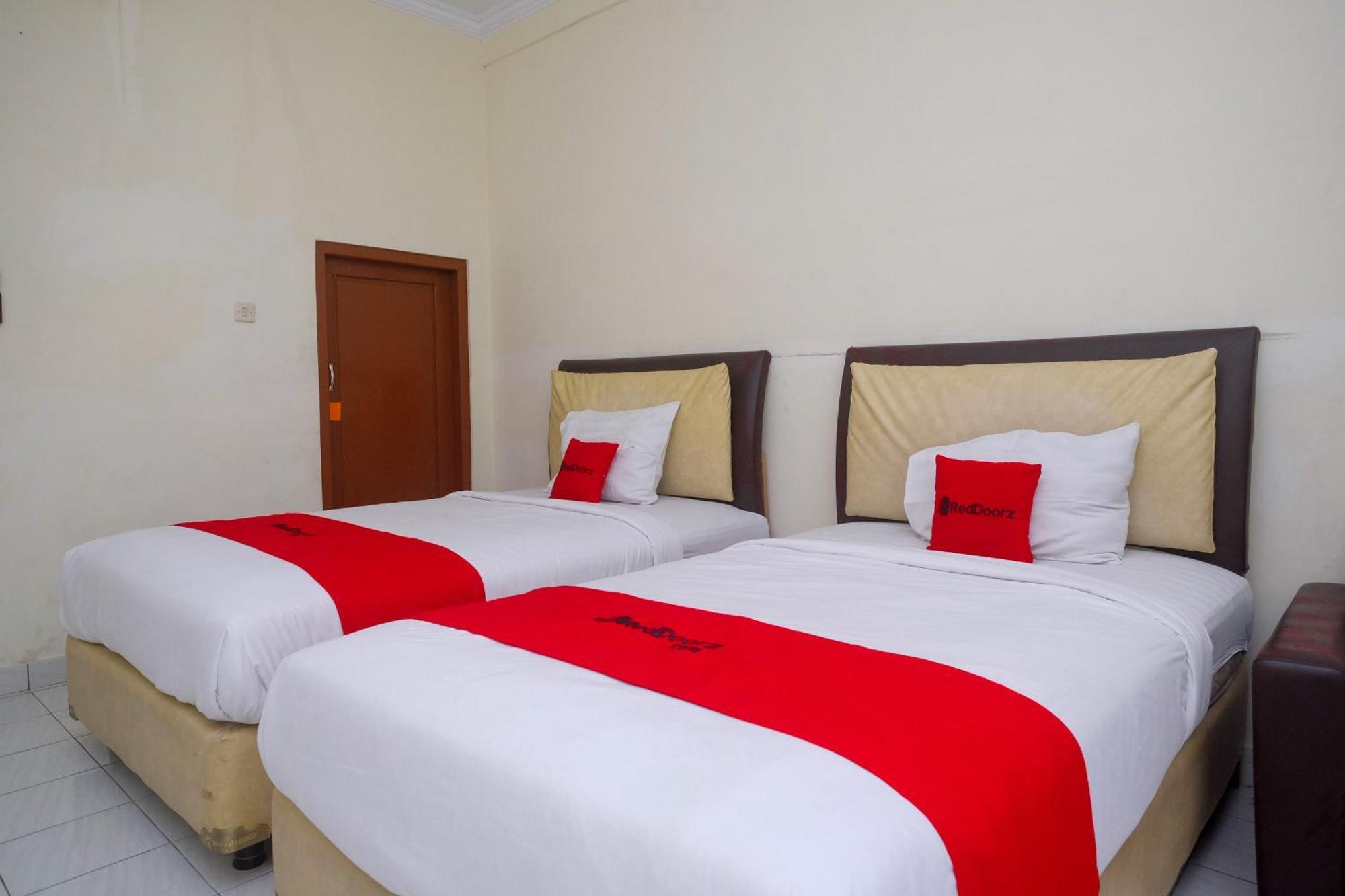 Reddoorz Syariah Near Alun Alun Wonosari Hotel Kültér fotó