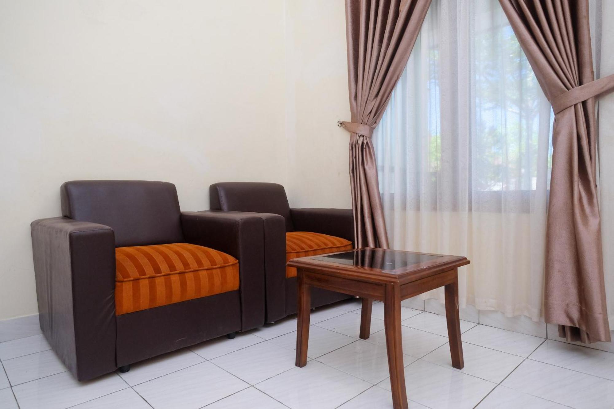 Reddoorz Syariah Near Alun Alun Wonosari Hotel Kültér fotó